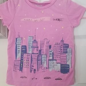 Oshkosh size 4 t-shirt
